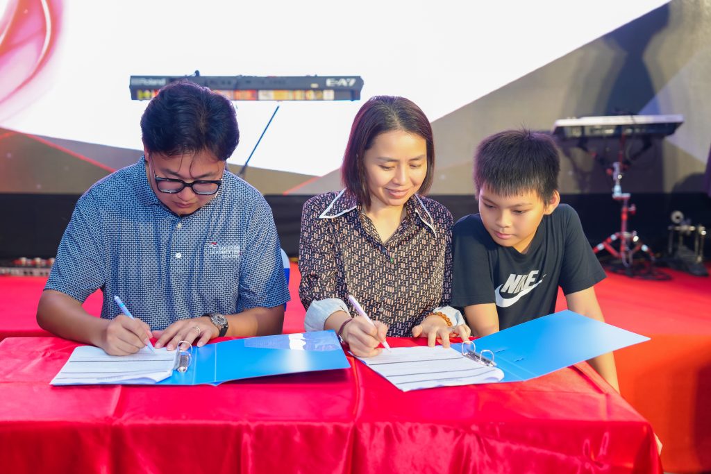Đội ngũ và học viên tại GOLFZON LEADBETTER ACADEMY